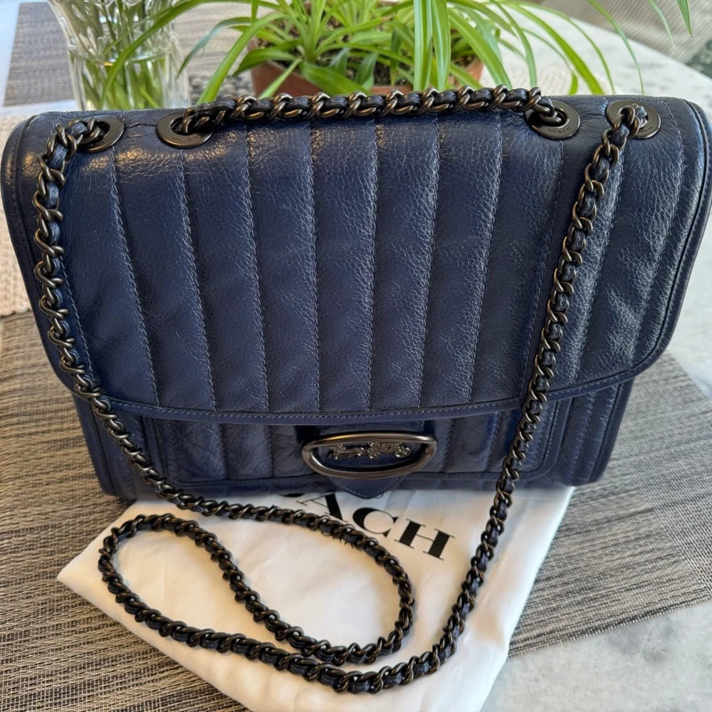 Coach Quilted Leather Shoulder Bag in Navy Blue with Gunmetal Chain - Picture 10 of 16